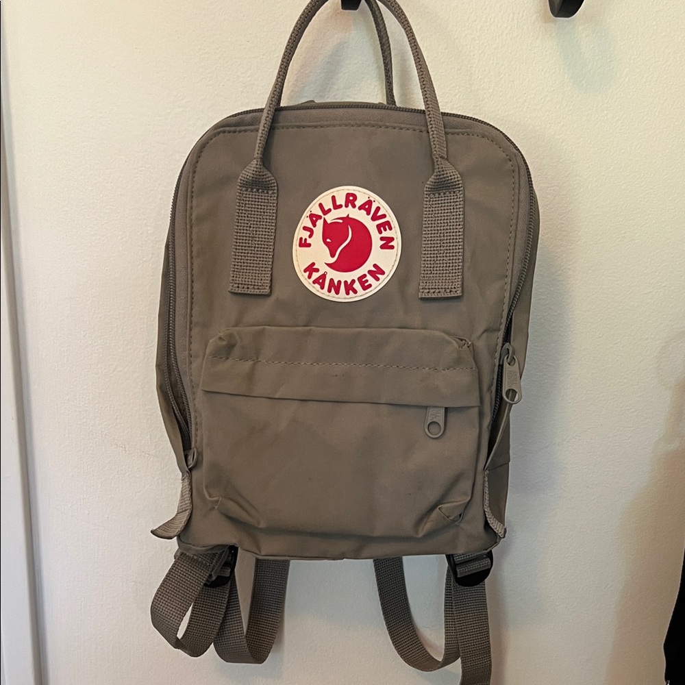 Kånken Gray Backpack